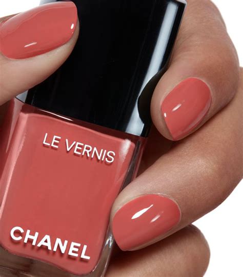 The 11 Best Chanel Nail Polishes Of All Time, According to the .